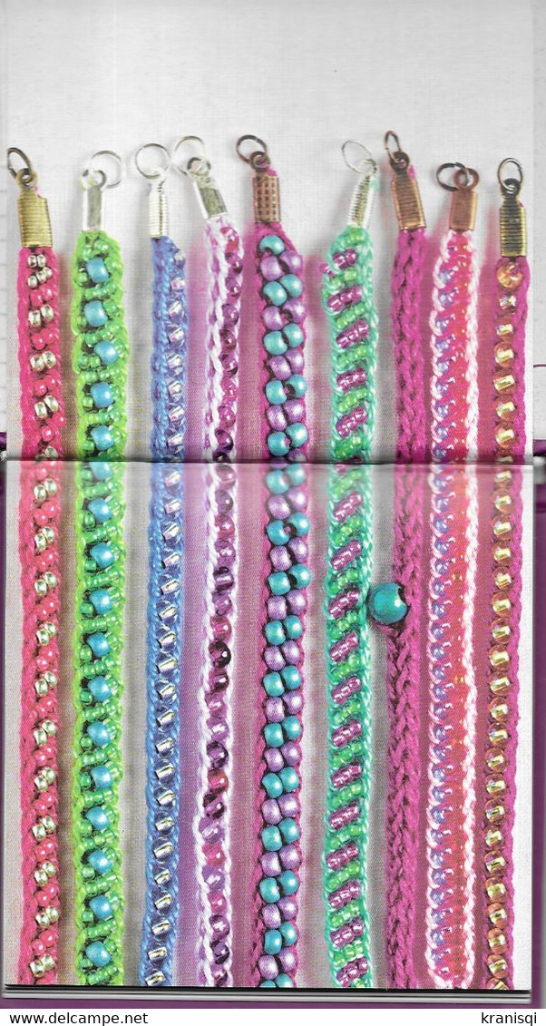 Livre  ,Bracelets  Brésilliens ,Porte Bonheur ,Perle Et Tricotin - Wool