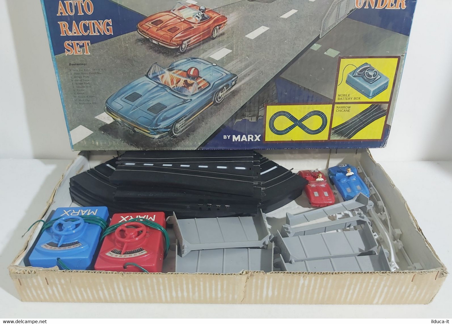 I101380 PISTA SLOT CAR - Speedmarx Over And Under - Marx - Road Racing Sets