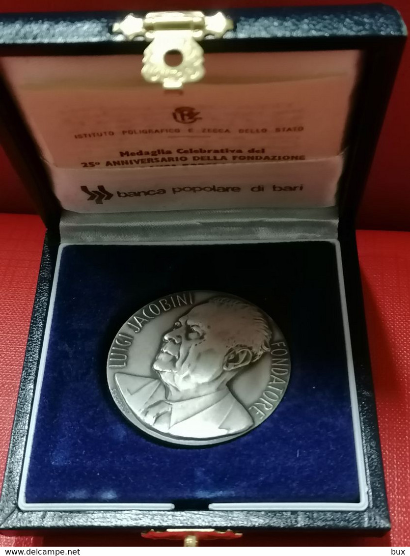 Medaglia 25°FONDAZIONE BANCA POPOLARE DI BARI LUIGI JACOBINI - Ag 986 32gr Ø40mm  MEDAGLIA  MED - Professionnels/De Société