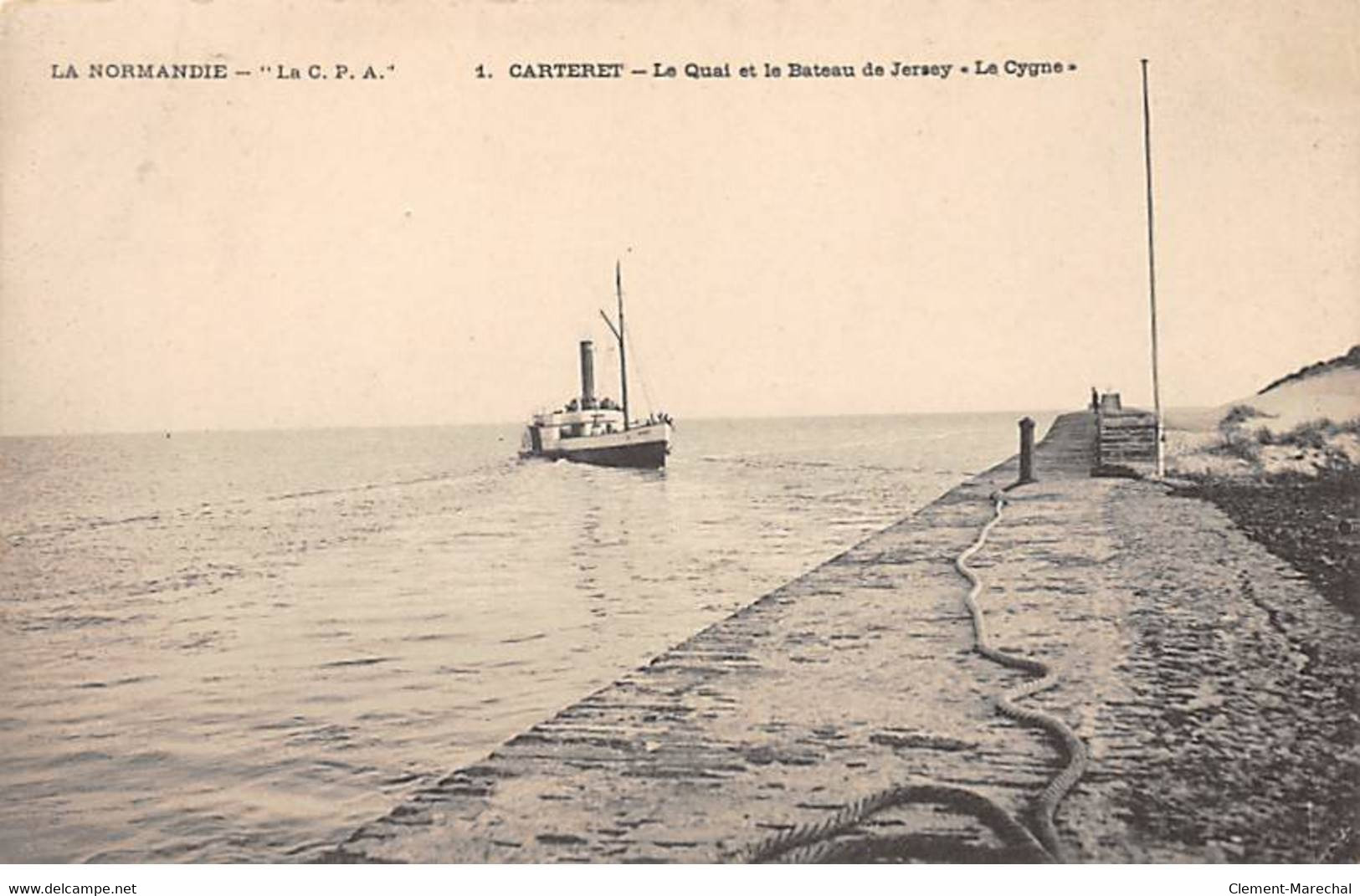 CARTERET - Le Quai Et Le Bateau De Jersey " Le Cygne " - Très Bon état - Carteret