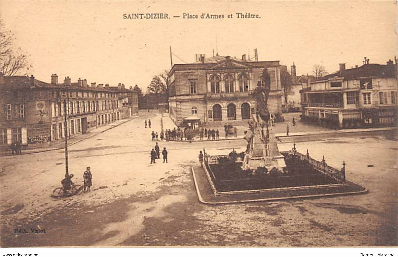 SAINT DIZIER - Place D'Armes Et Théâtre - Très Bon état - Saint Dizier