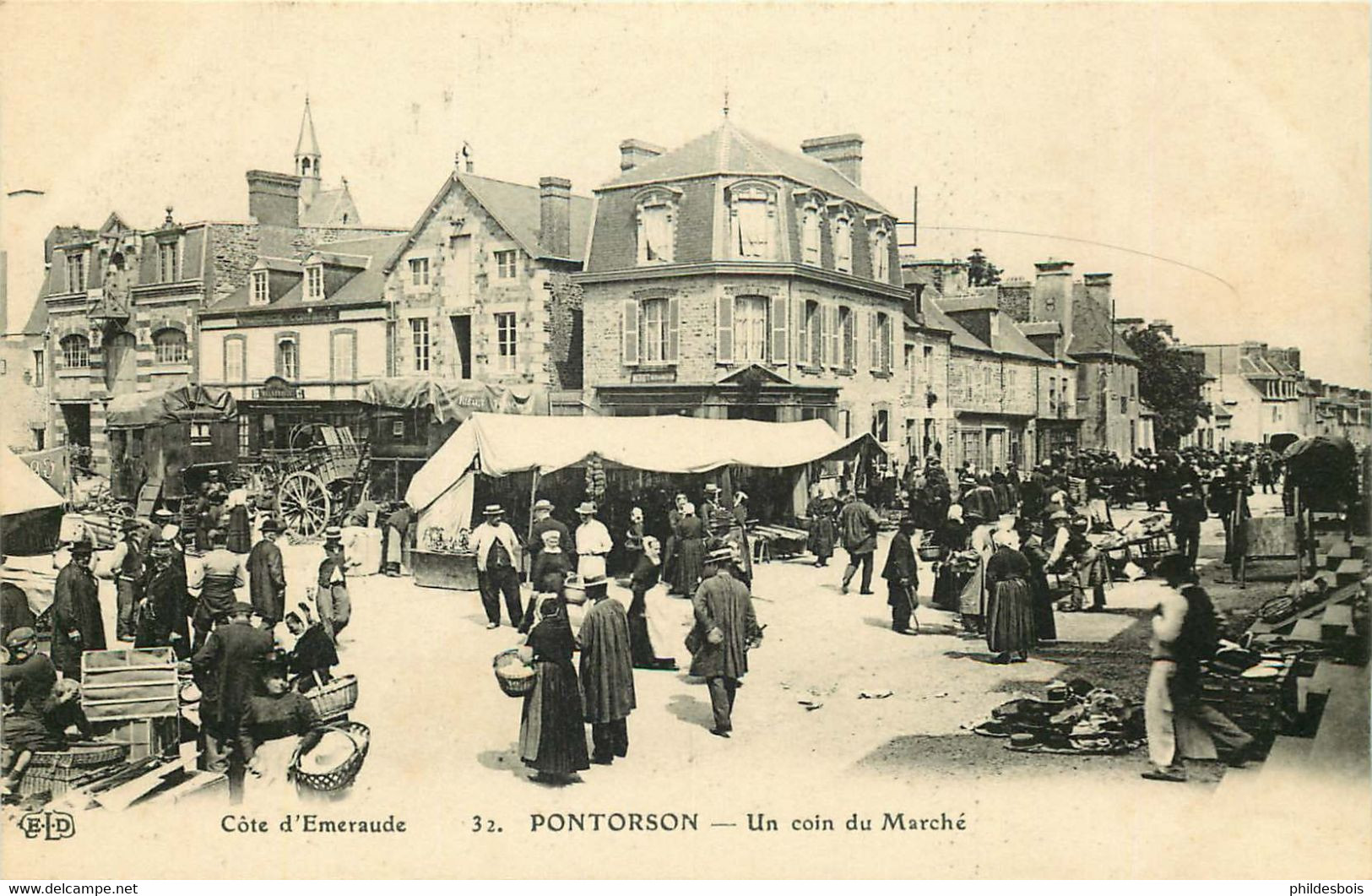 MANCHE  PONTORSON  Un Coin Du Marché - Pontorson