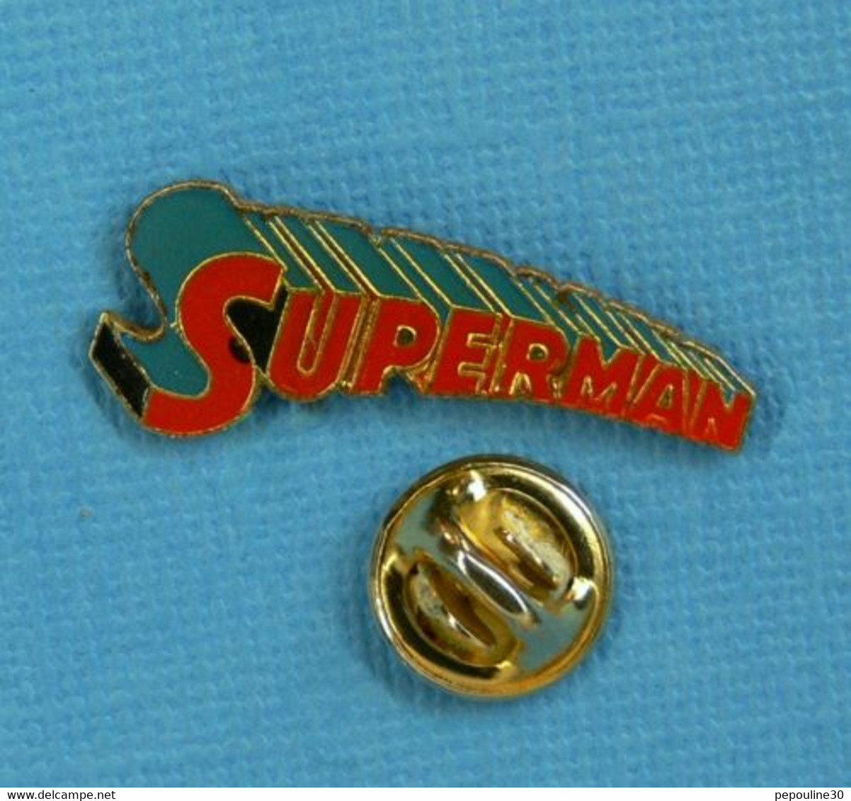 1 PIN'S // ** RELIEF LOGO / SUPERMAN ** - Cinéma