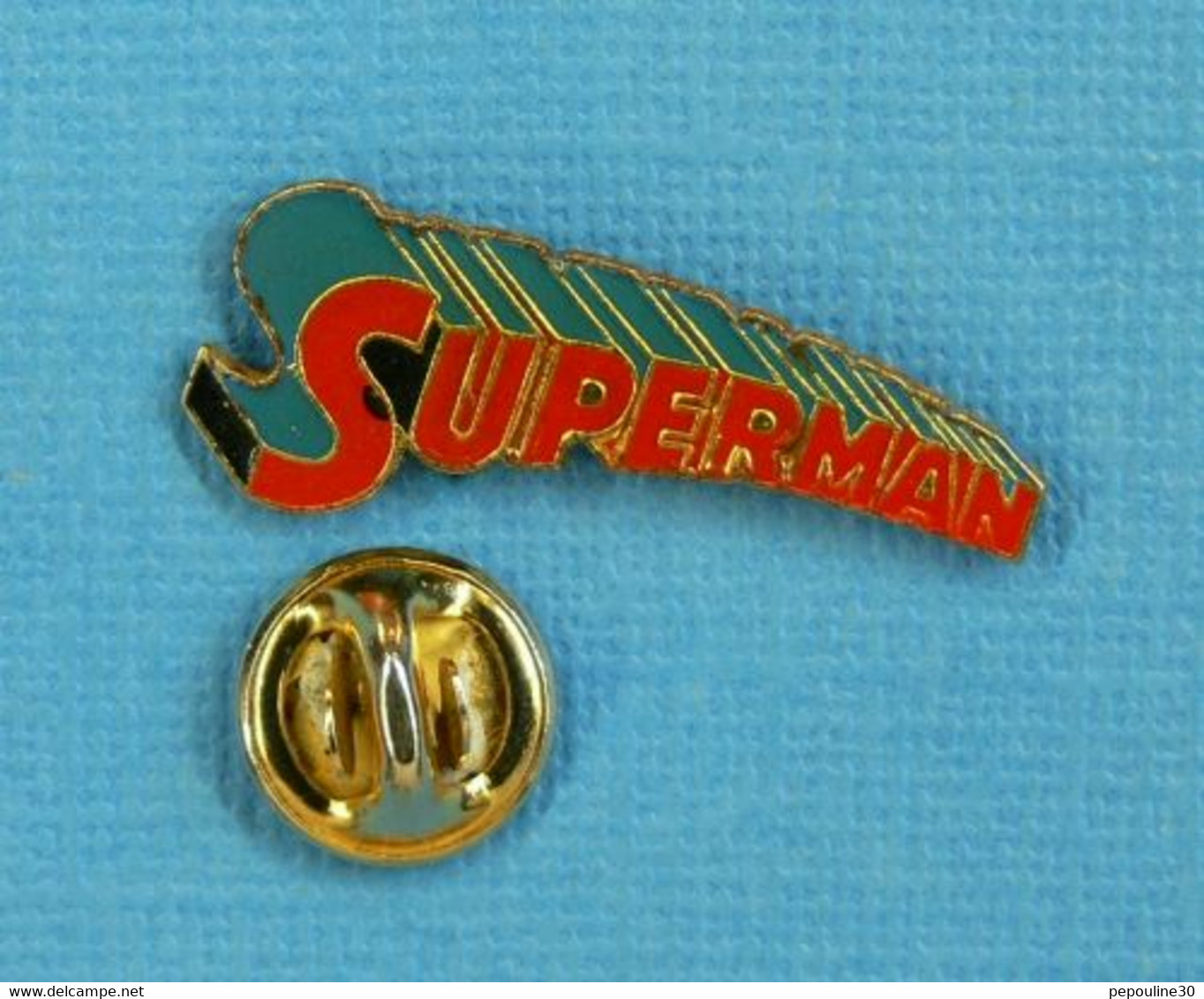 1 PIN'S // ** RELIEF LOGO / SUPERMAN ** - Cinéma