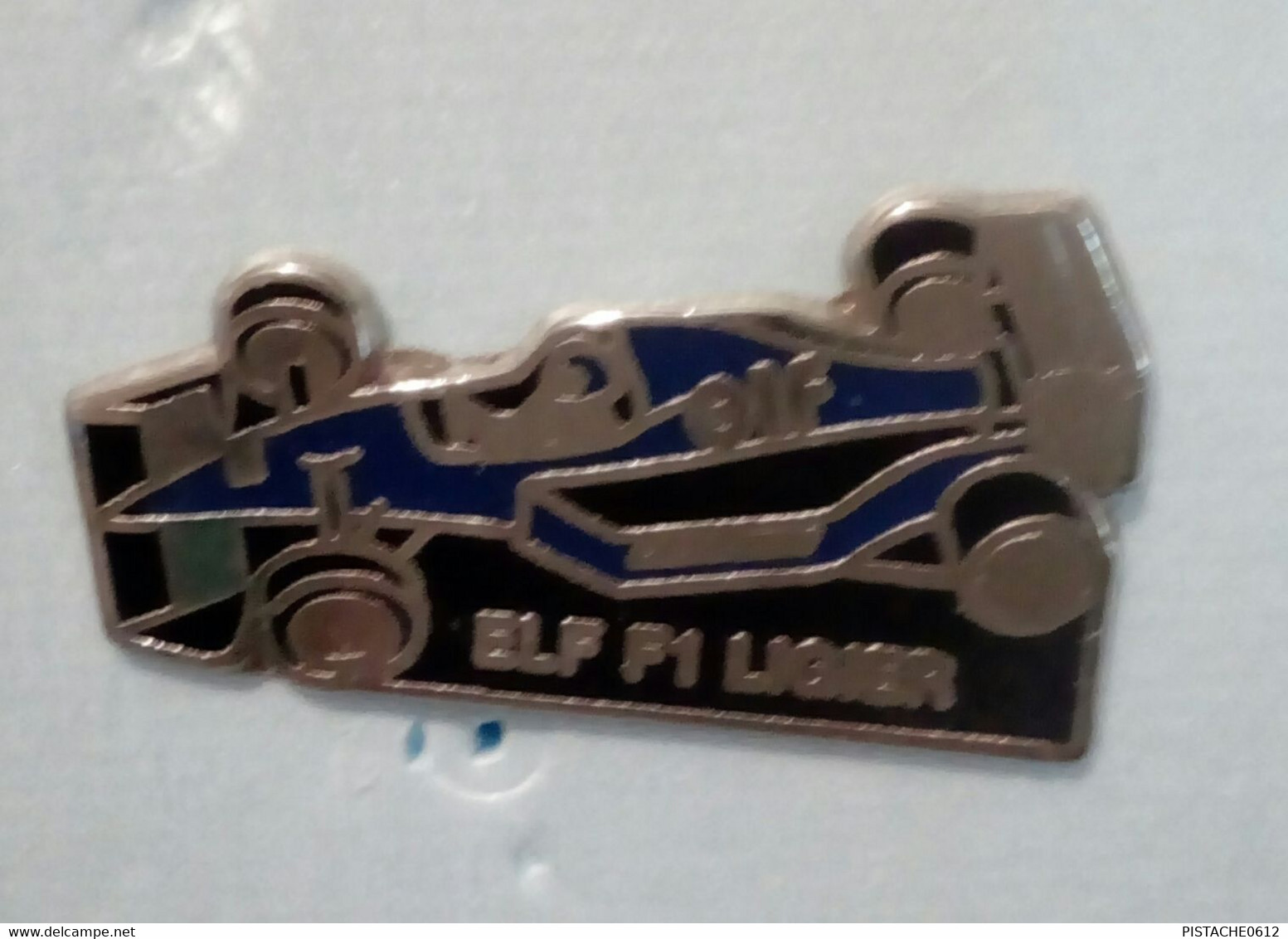 Pin's  F1 ELF LIGIER - F1