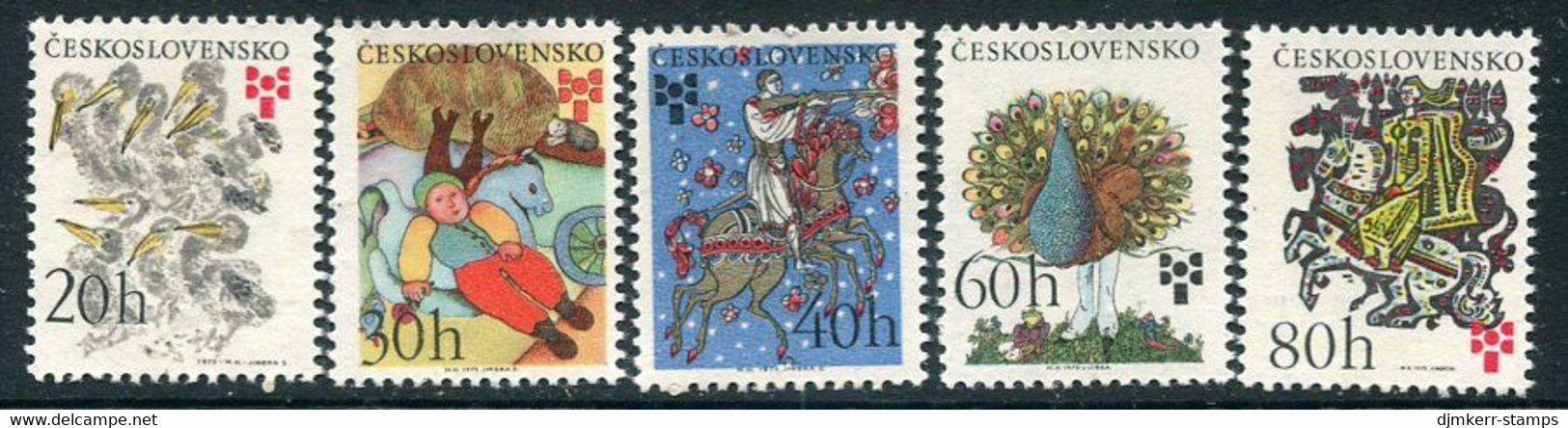 CZECHOSLOVAKIA 1975 Book Illustrations Biennial MNH / **. Michel 2267-71 - Unused Stamps