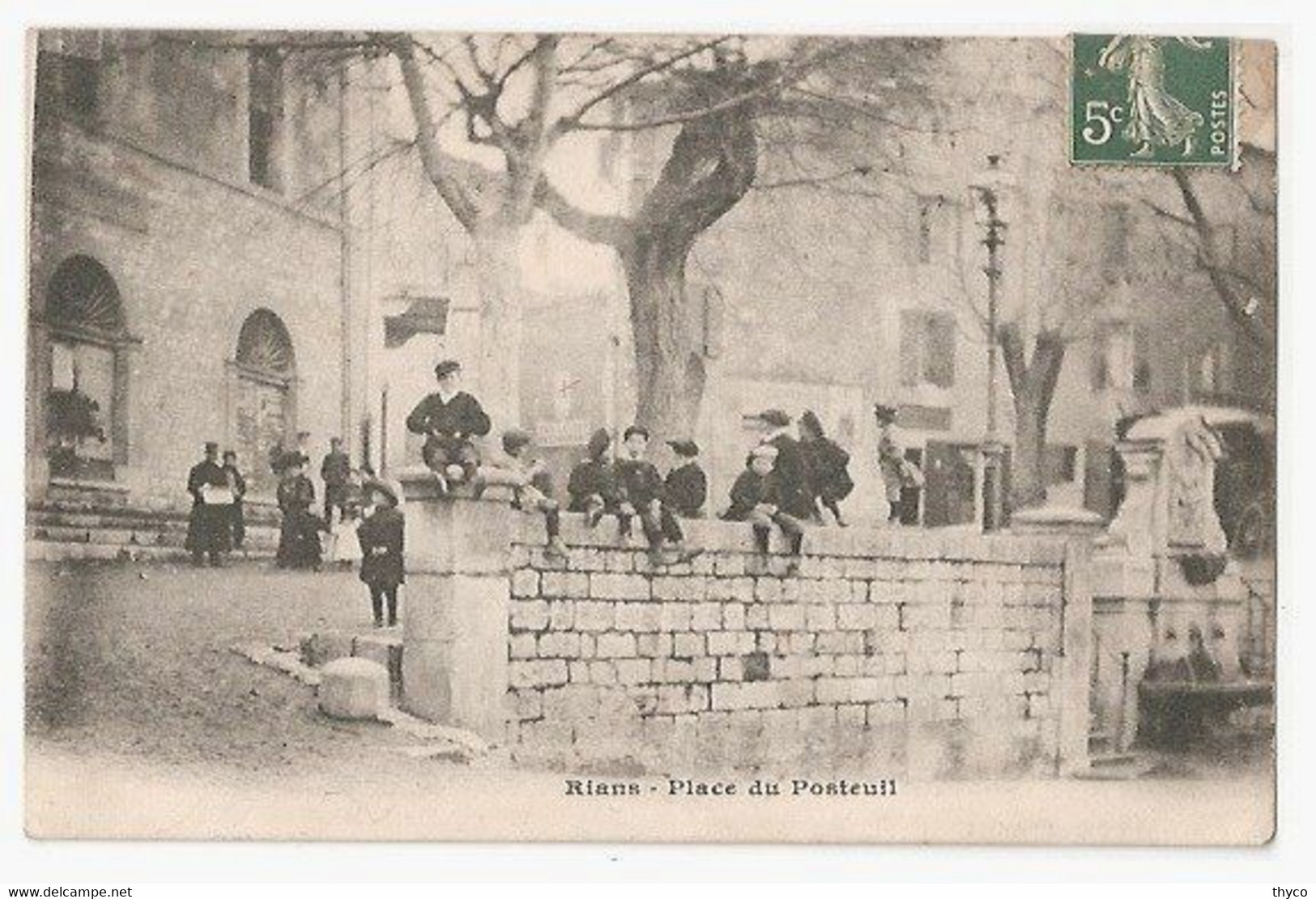 RIANS - LA PLACE DU POSTEUIL - Rians