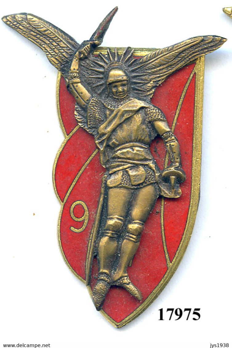 17975 -PARACHUTISTE.  9e REGT CHASSEURS PARACHUTISTES .  .G.M  BRONZE - Heer