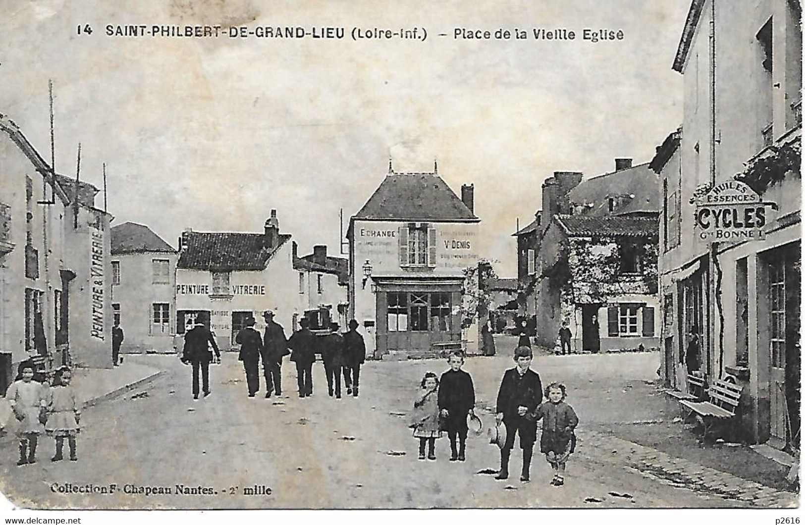 SAINT- PHILBERT-  DE- GRAND- LIEU -  PLACE DE LA VIEILLE EGLISE - MAGASINS - CYCLES  . BONNET - CARTE EN L ETAT - Saint-Philbert-de-Grand-Lieu