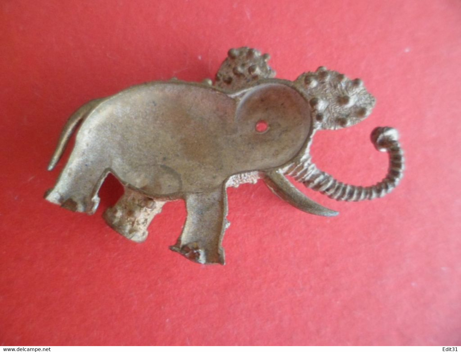 Ancien éléphant Cuivre - Support De La Patte Tige En Bois ? - Pendentifs