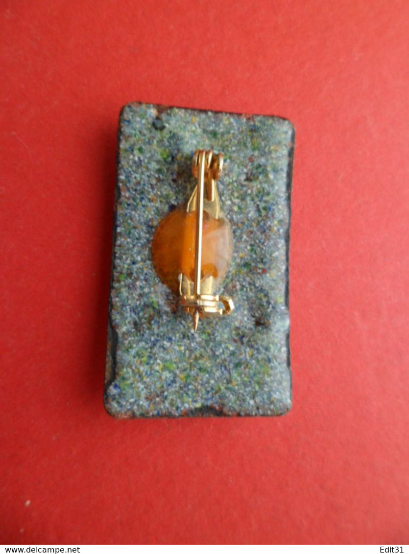 Broche Effet Céramique Dessin D'une Maison - - Broches