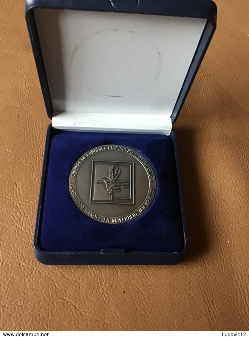 Médaille Chambre De Commerce Et Industries De Bruxelles En Argent 1966-2006 - Autres & Non Classés