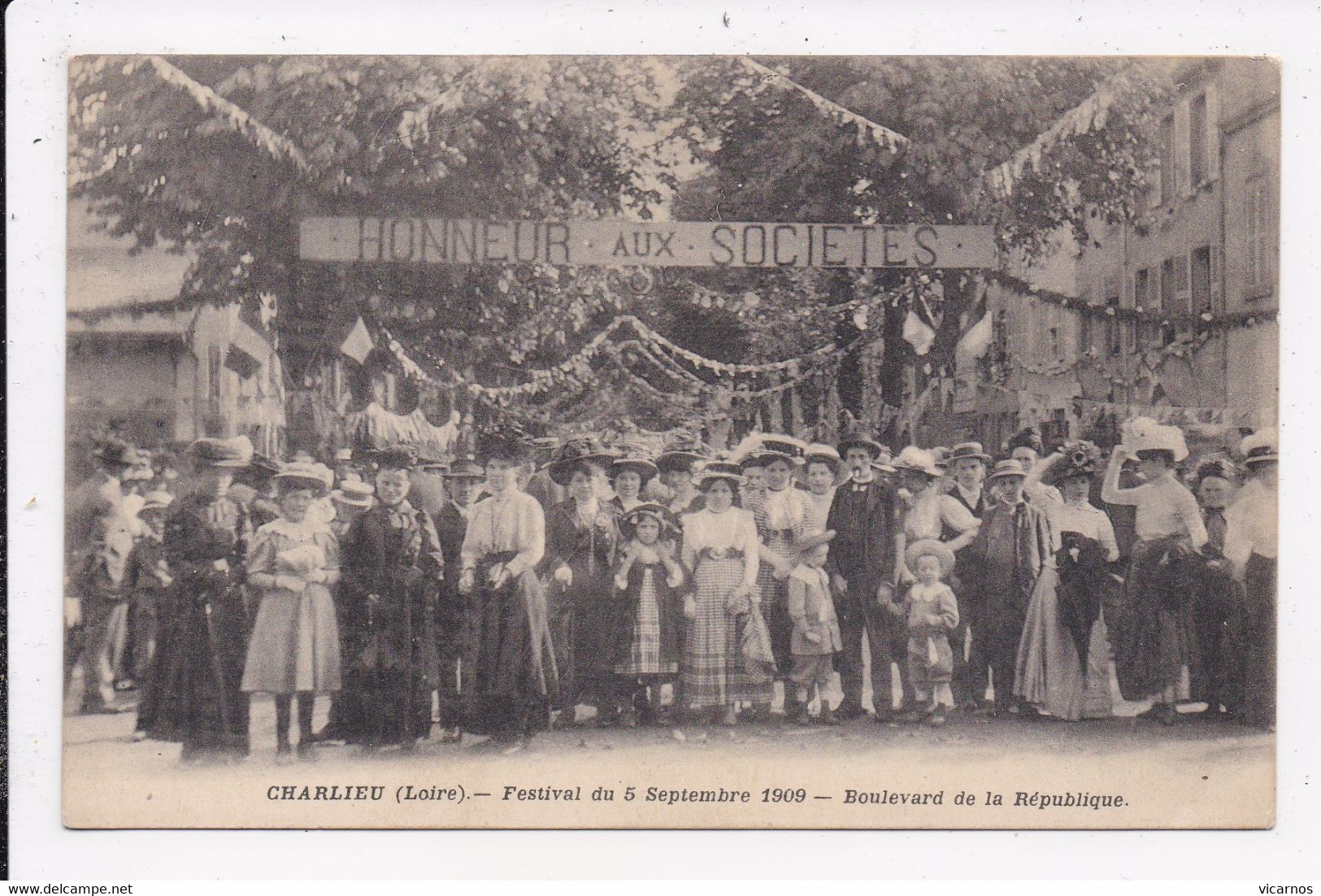 CP 42 CHARLIEU Festival Du 5 Septembre 1909 Boulevard De La République - Charlieu