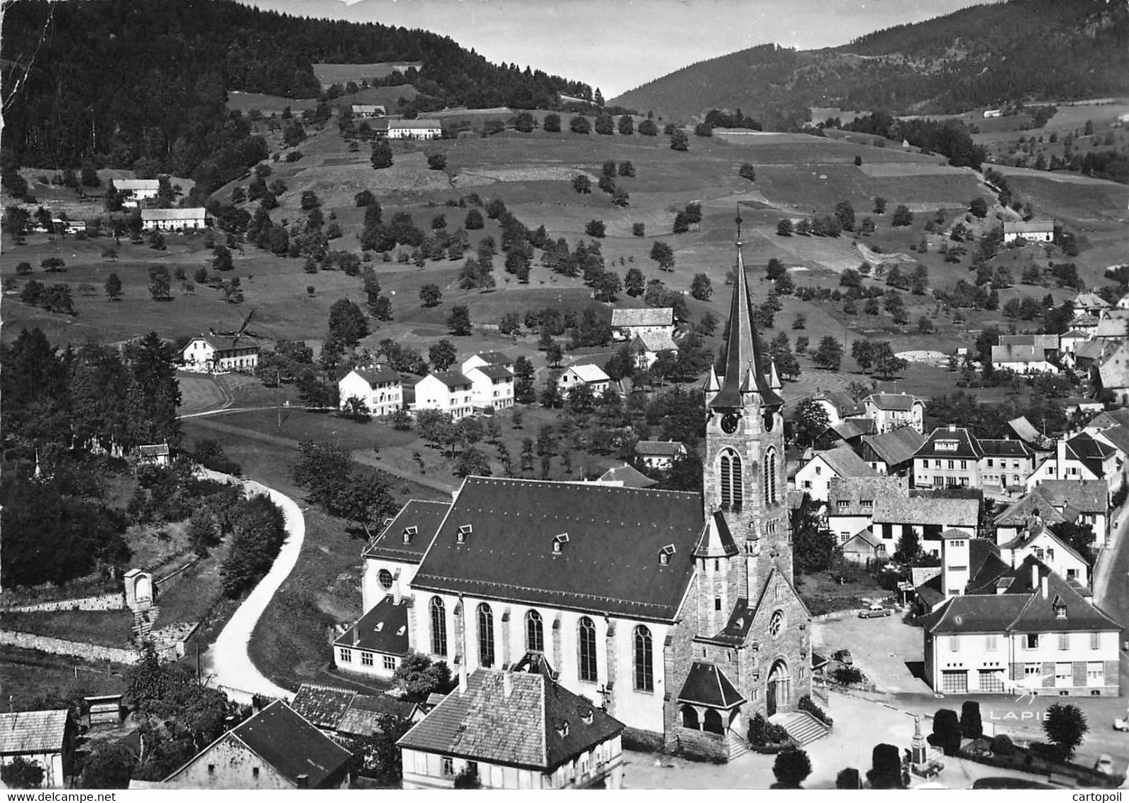 68 - Lapoutroie - Un Beau Panorama - L'Eglise - L'Hôtel De Ville - La Poste - L'Hôpital - Le Kermodé - Lapoutroie