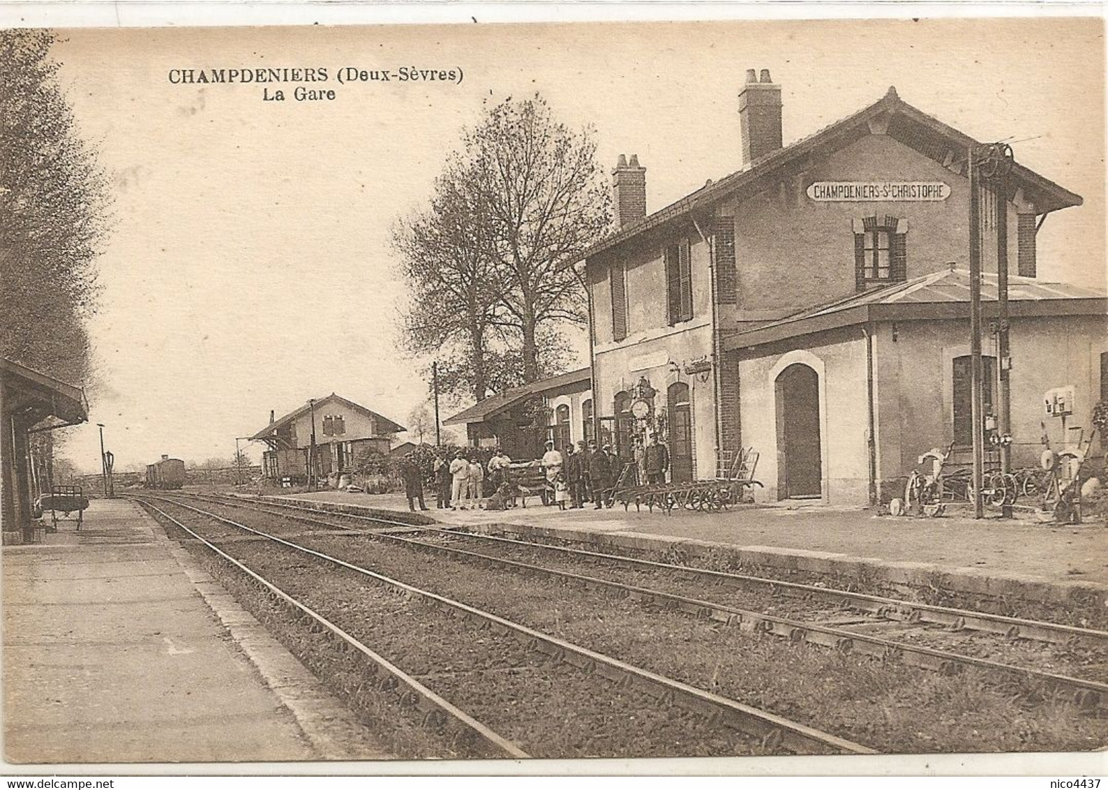 Cpa Champdeniers La Gare - Champdeniers Saint Denis