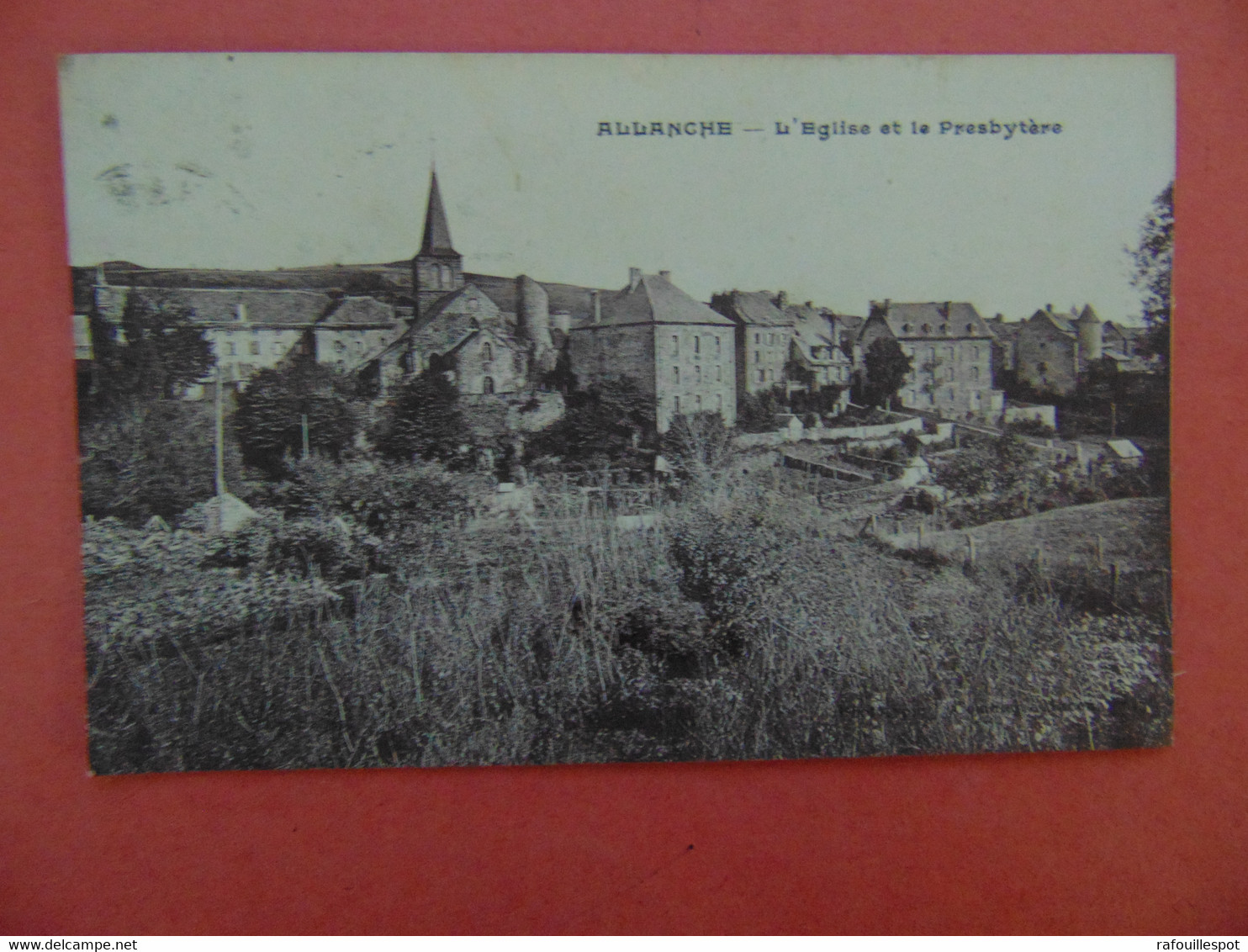 Cp Allanches L'eglise Et Le Presbytere - Allanche