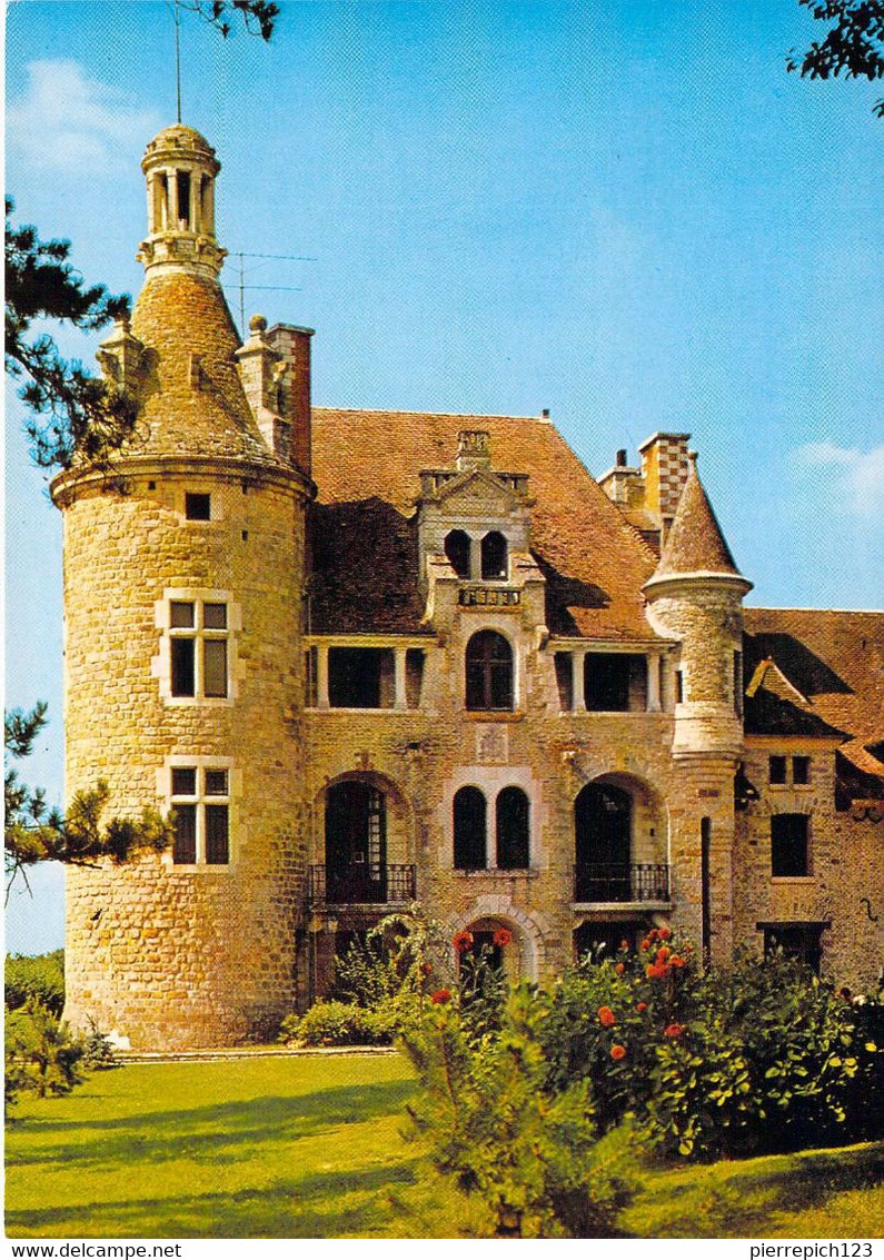 77 - Le Châtelet - Château Des Dames - Façade Côté Jardin - Le Chatelet En Brie