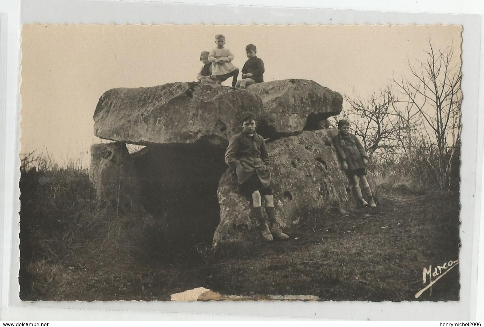 72 Sarthe Sceaux Sur Huisne Le Dolmen De Roche , Enfants ,  Ed D'art Marco - Autres & Non Classés