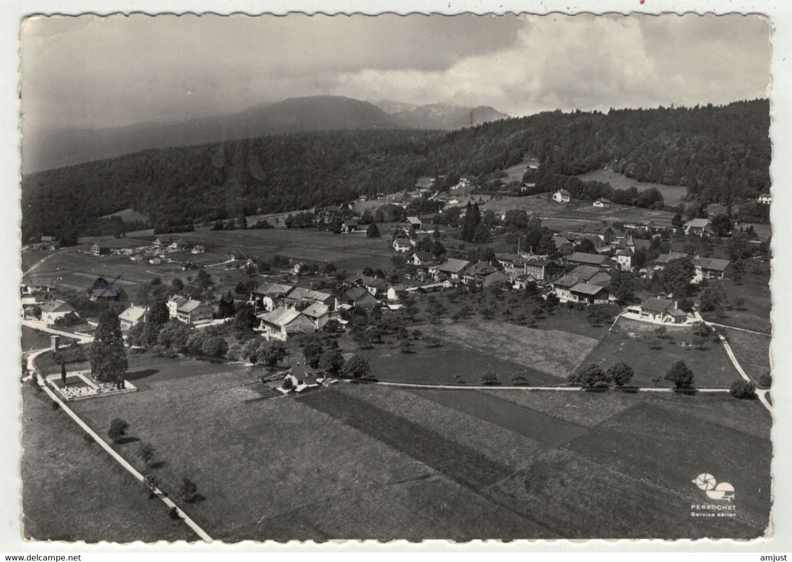 Suisse // Schweiz // Vaud // Arzier, Vue Aérienne - Arzier-Le Muids