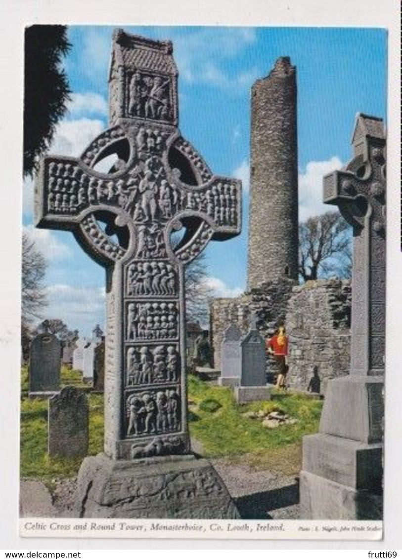 AK 011152 IRELAND - Monasterboice - Celtic Cross And Round Tower - Louth