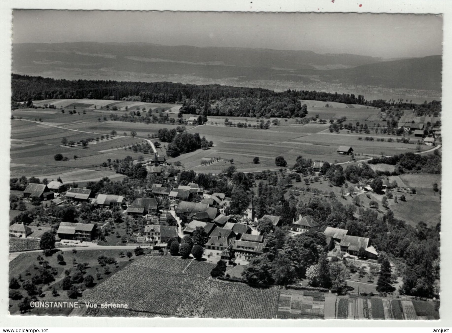 Suisse // Schweiz // Vaud // Constantine Vue Aérienne - Constantine