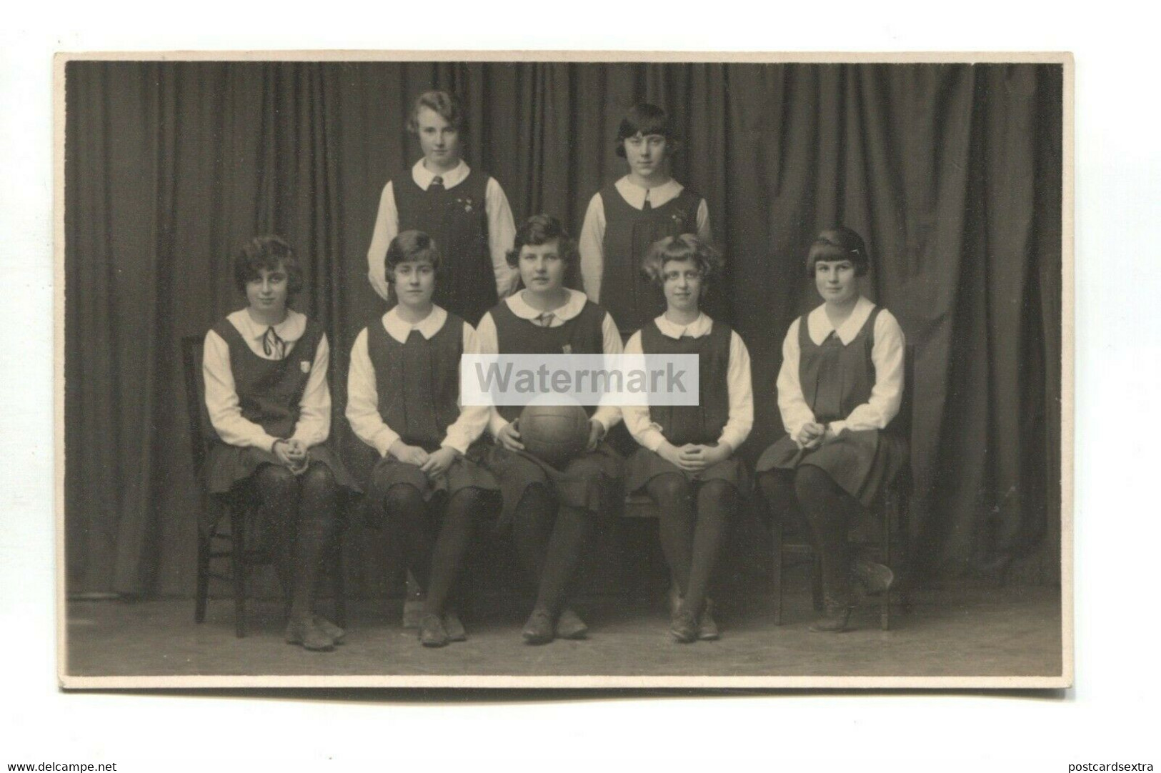 Folkestone Photographer, Halksworth Wheeler, Unknown School Netball Team - C1930s Postcard, Girls' Names On Back - Folkestone