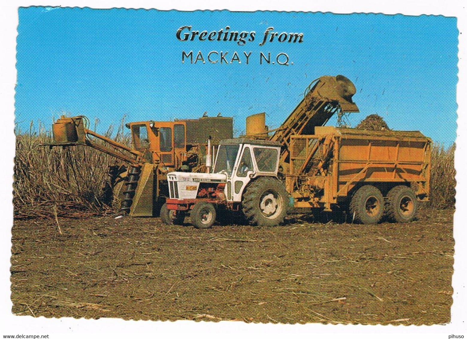 AUS-374   MACKAY : Sugar Cane Harvesting ( Tractor ) - Mackay / Whitsundays