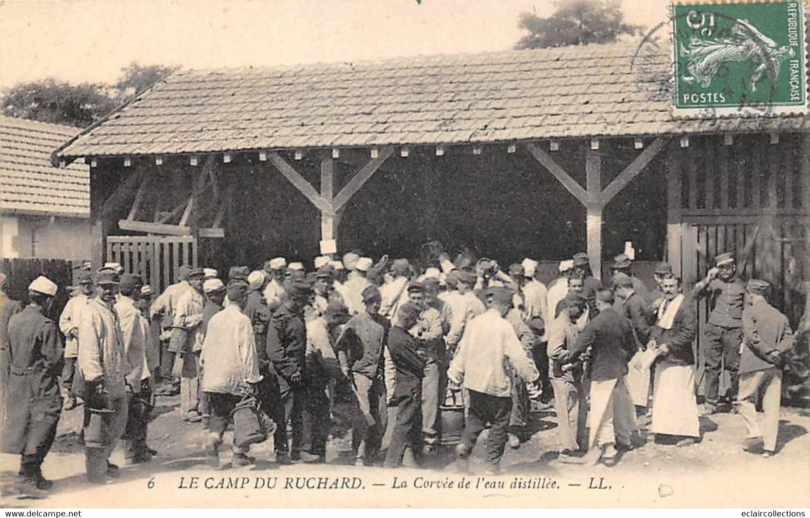 Camp Du Ruchard      37      Militaria      La Corvée D'eau Distillée    (voir Scan) - Other & Unclassified