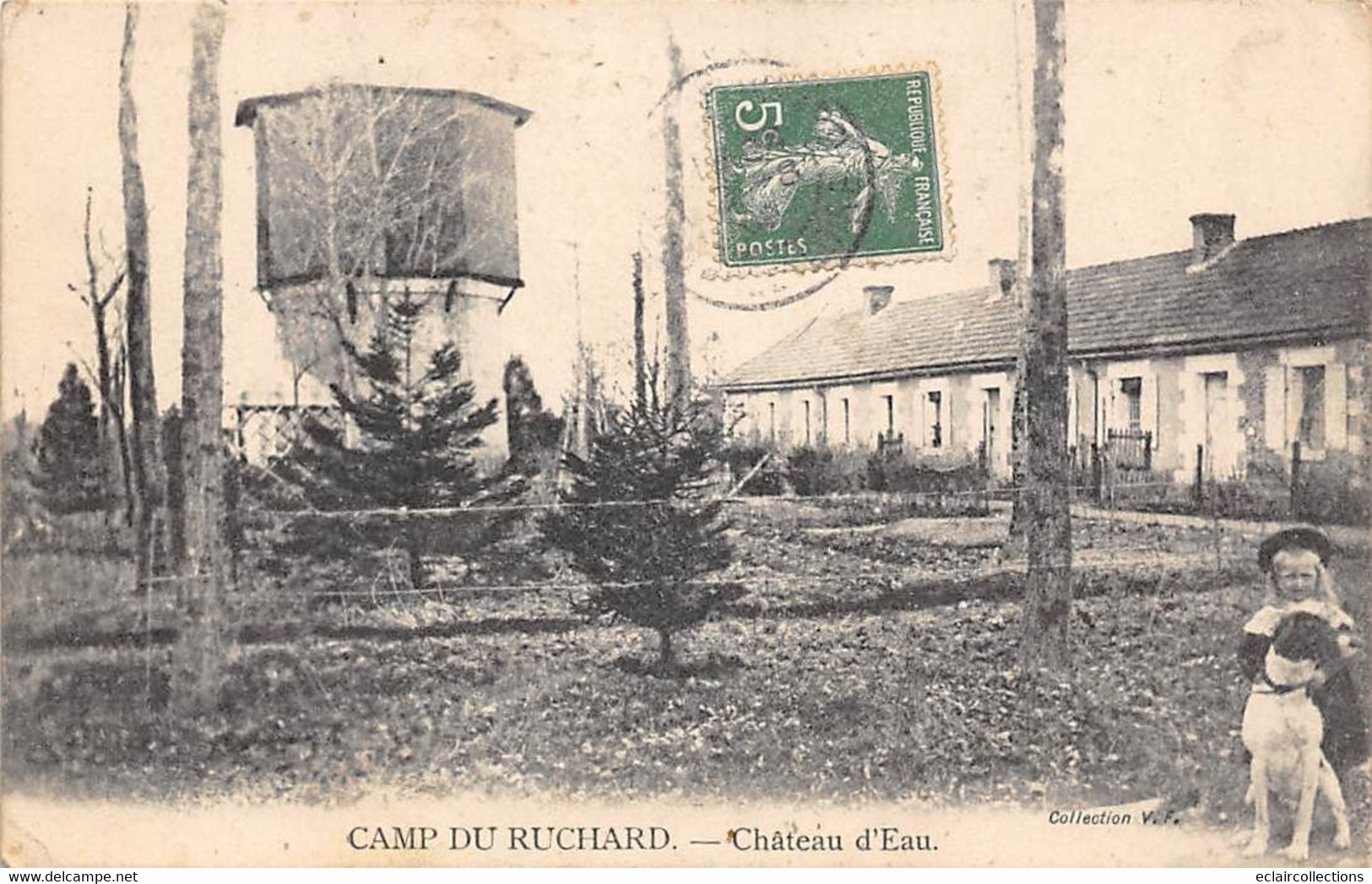 Camp Du Ruchard      37      Militaria     Le Château D'eau    (voir Scan) - Andere & Zonder Classificatie