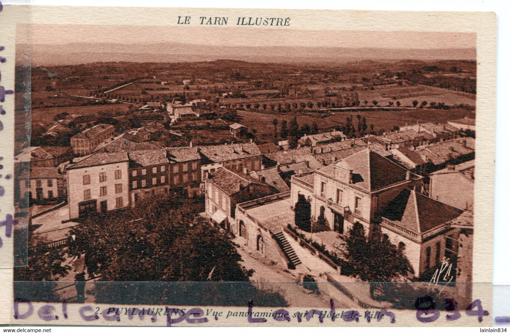 - 2 - PUYLAURENS - Vue Panoramique Sur L'Hôtel De Ville, ( Tarn ), épaisse, Non écrite, Coins Ok, APA, TTBE, Scans. - Puylaurens