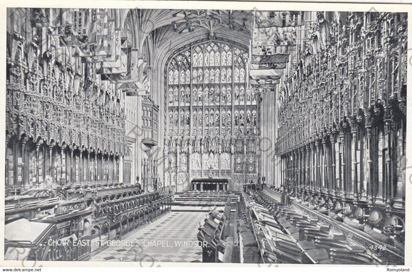 CARTOLINA  WINDSOR,BERKSHIRE,INGHITERRA,REGNO UNITO,CHOIR EAST,ST.GEORGES CHAPEL,NON VIAGGIATA - Windsor