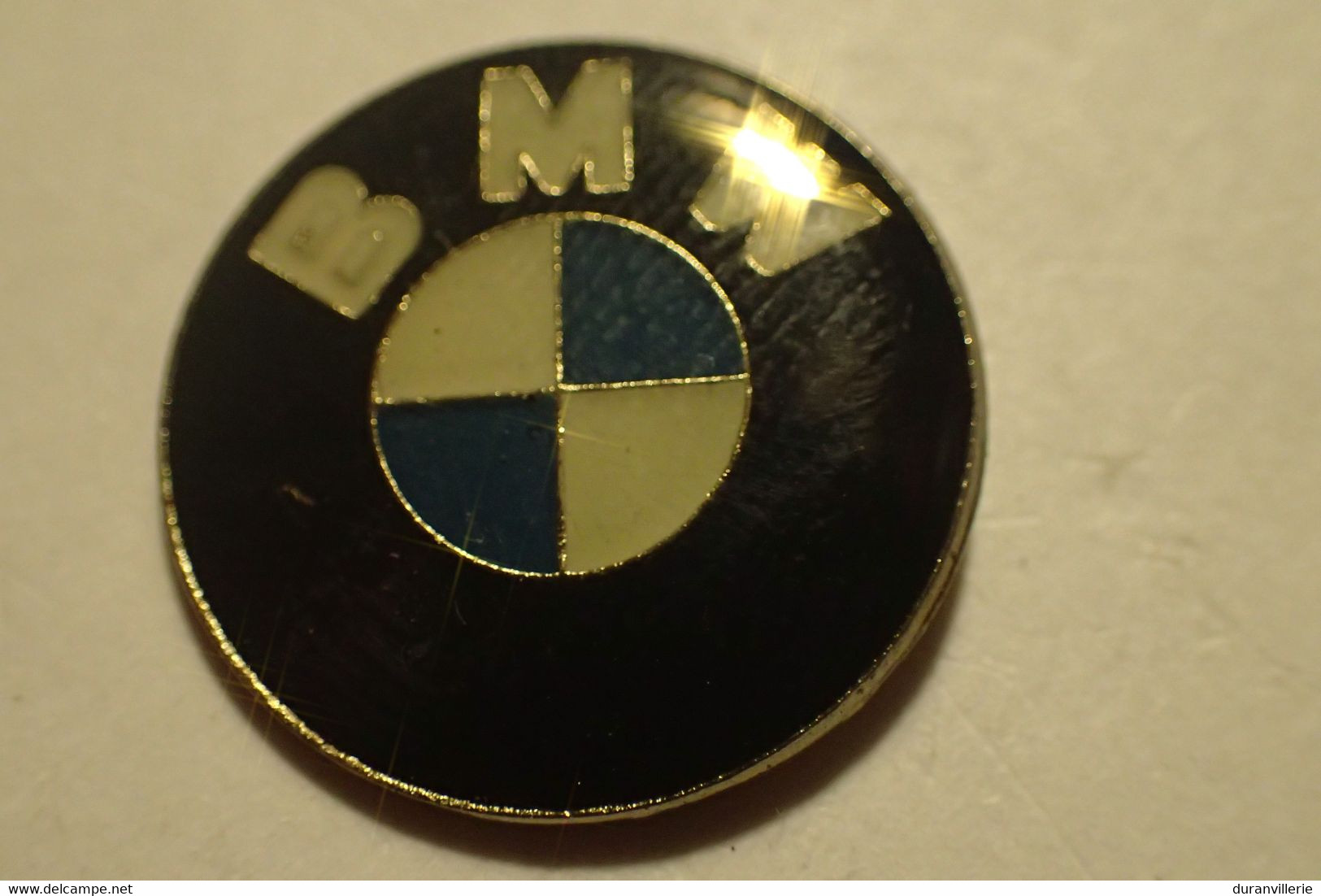 PIN'S AUTO BMW AUTOMOBILE LOGO 2cm De Diamétre - BMW