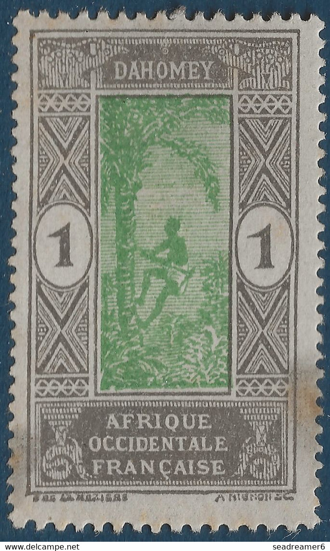 France Colonies Françaises Togo N°101a*  Timbre Du Dahomey 1c Gris Et Vers Jaune Variété Sans Surcharge TOGO Signé - Neufs