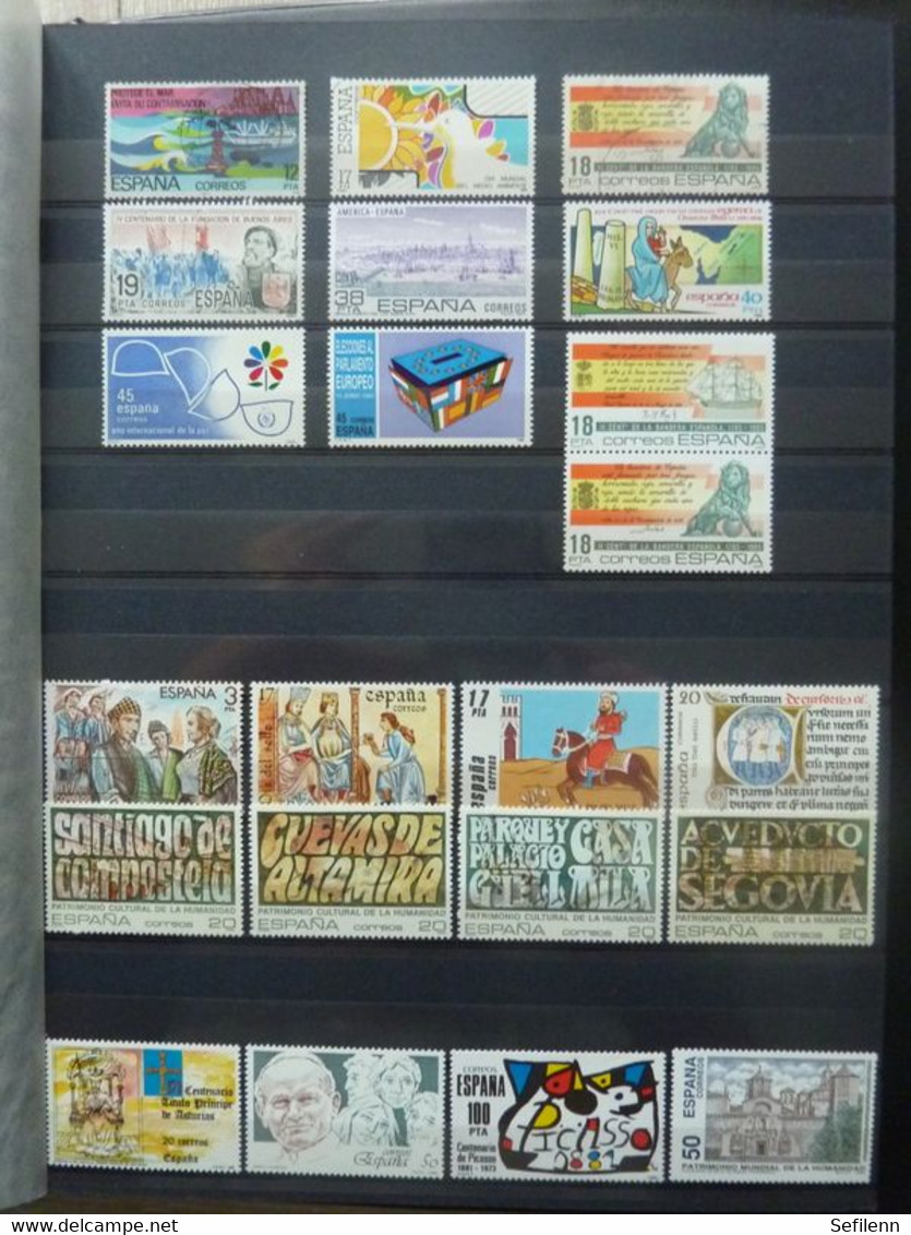 Spain/Espana with stamps and M/Sheets in binder