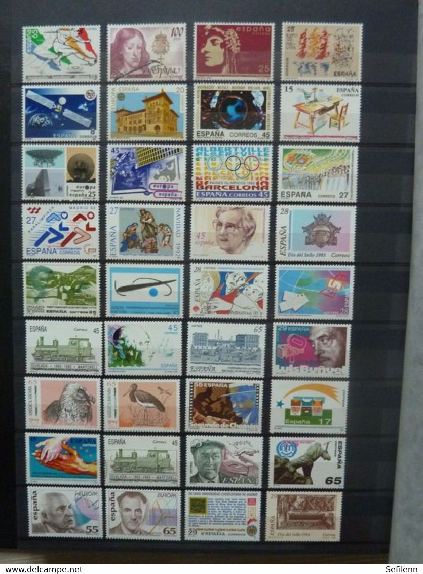 Spain/Espana with stamps and M/Sheets in binder