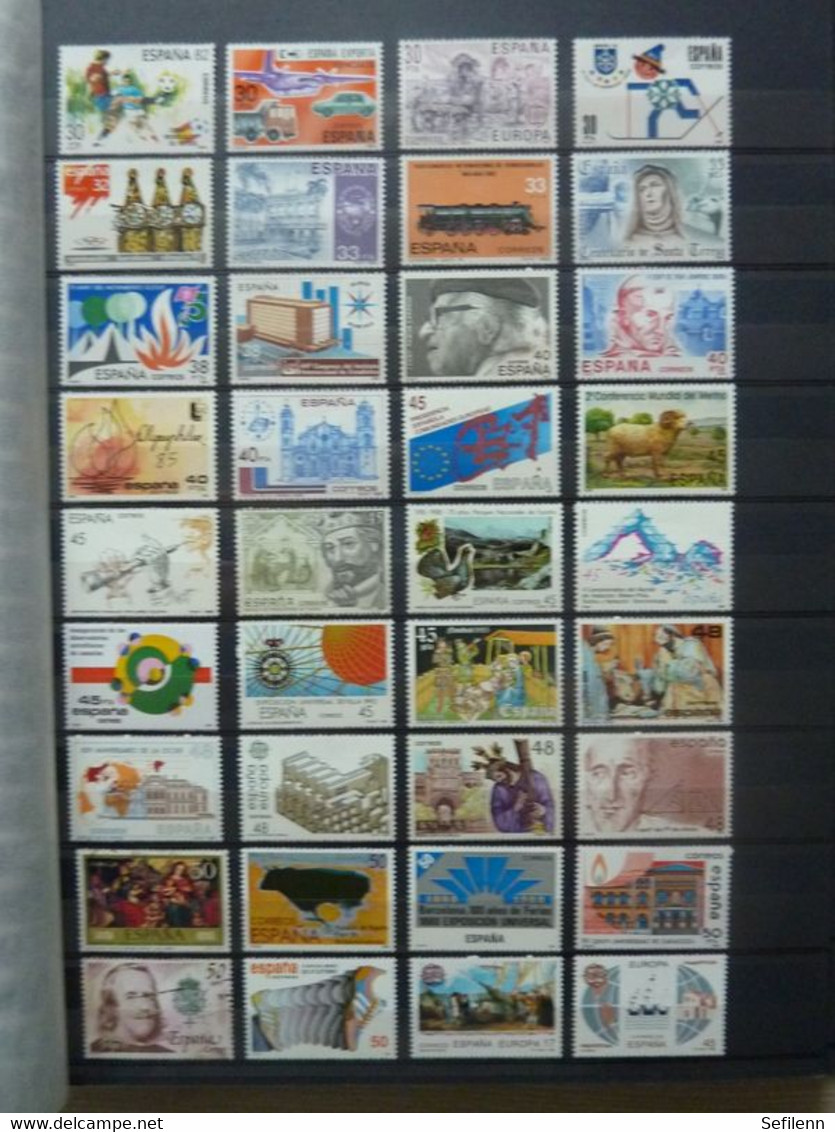 Spain/Espana with stamps and M/Sheets in binder