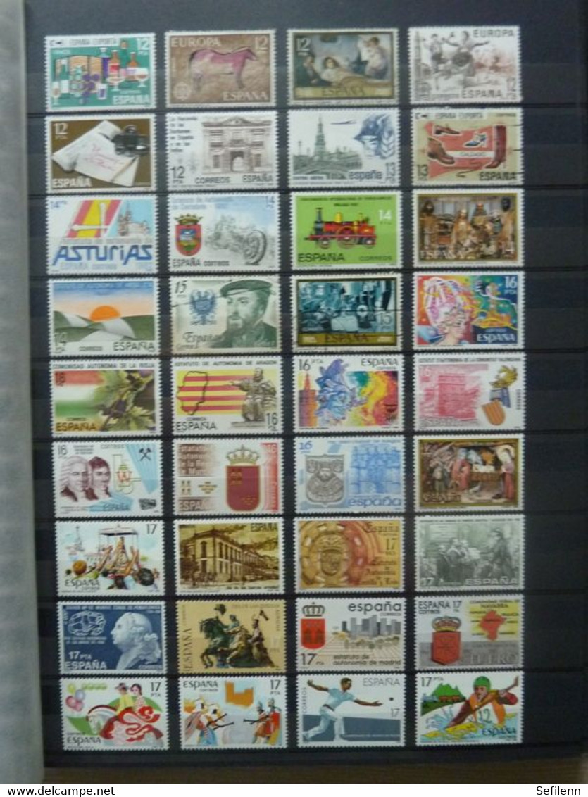 Spain/Espana with stamps and M/Sheets in binder