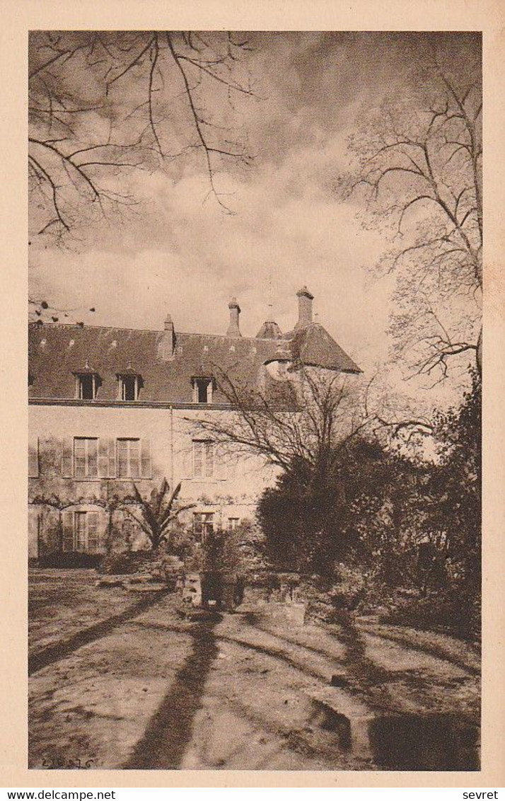 MONTARGIS. -  ECOLE SAINT-LOUIS AU CHATEAU. Cliché RARE - Montargis