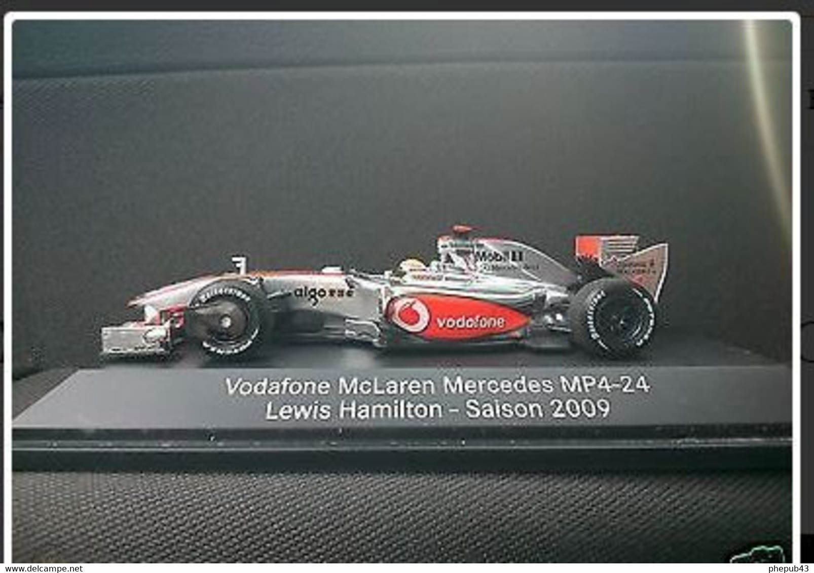 McLaren Mercedes MP4-24 - Lewis Hamilton - FI Season 2009 #1 - Minichamps (Mercedes Box) - Minichamps