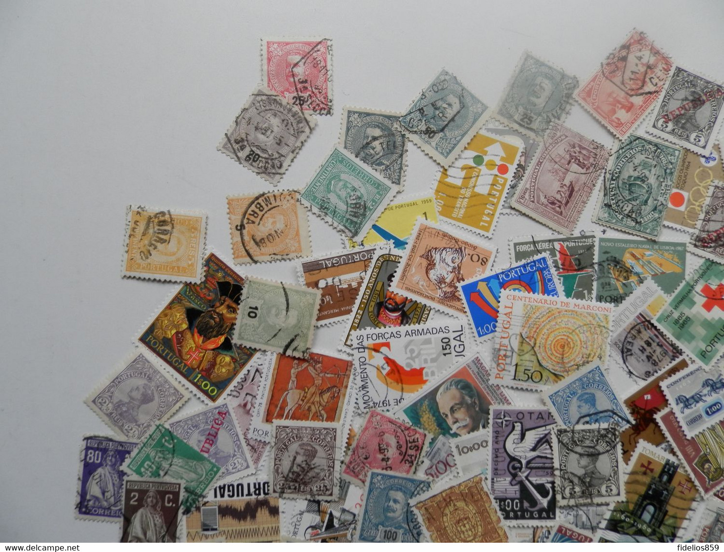 PORTUGAL  COLLECTION DE 120 DIFFERENTS OBLITERES SURTOUT ANCIENS  1ER CHOIX - Collezioni