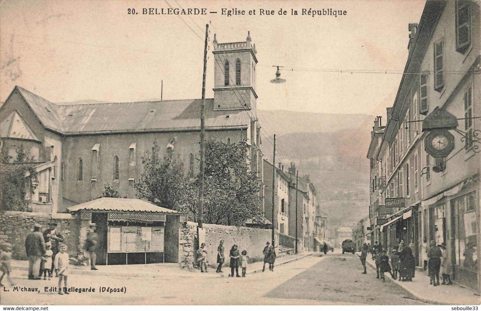 CPA - 01 - Bellegarde - Eglise Et Rue De La République - Bellegarde-sur-Valserine