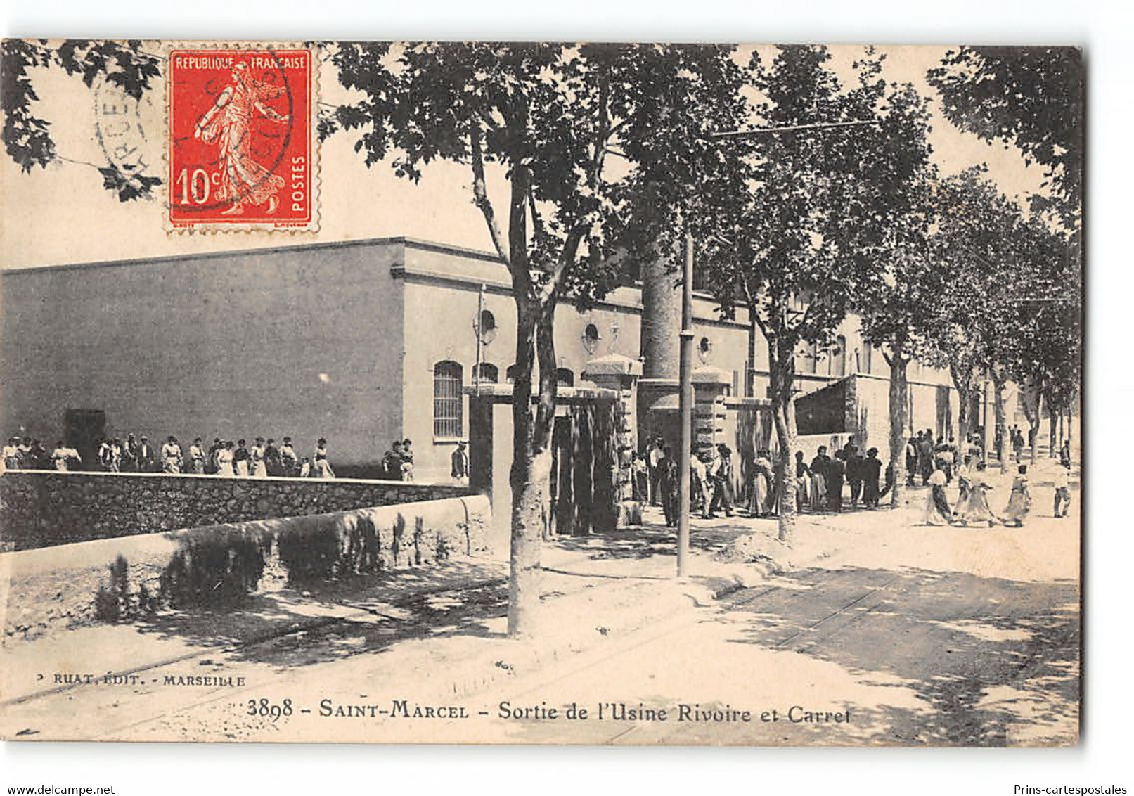 CPA 13 Marseille St Marcel Sortie De L'usine Rivoire Et Carret - Saint Marcel, La Barasse, Saintt Menet