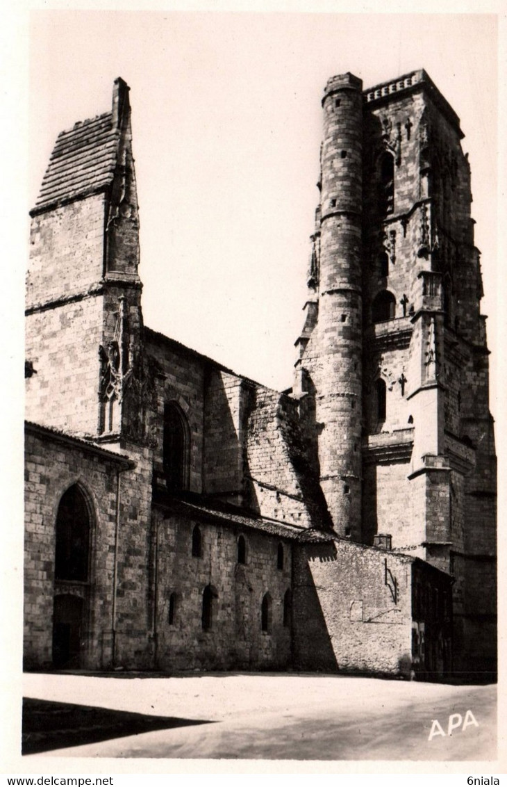 75465 Carte  LECTOURE  Cathédrale Saint Gervais Les Deux Tours (scan Recto-verso) 32 Gers - Lectoure