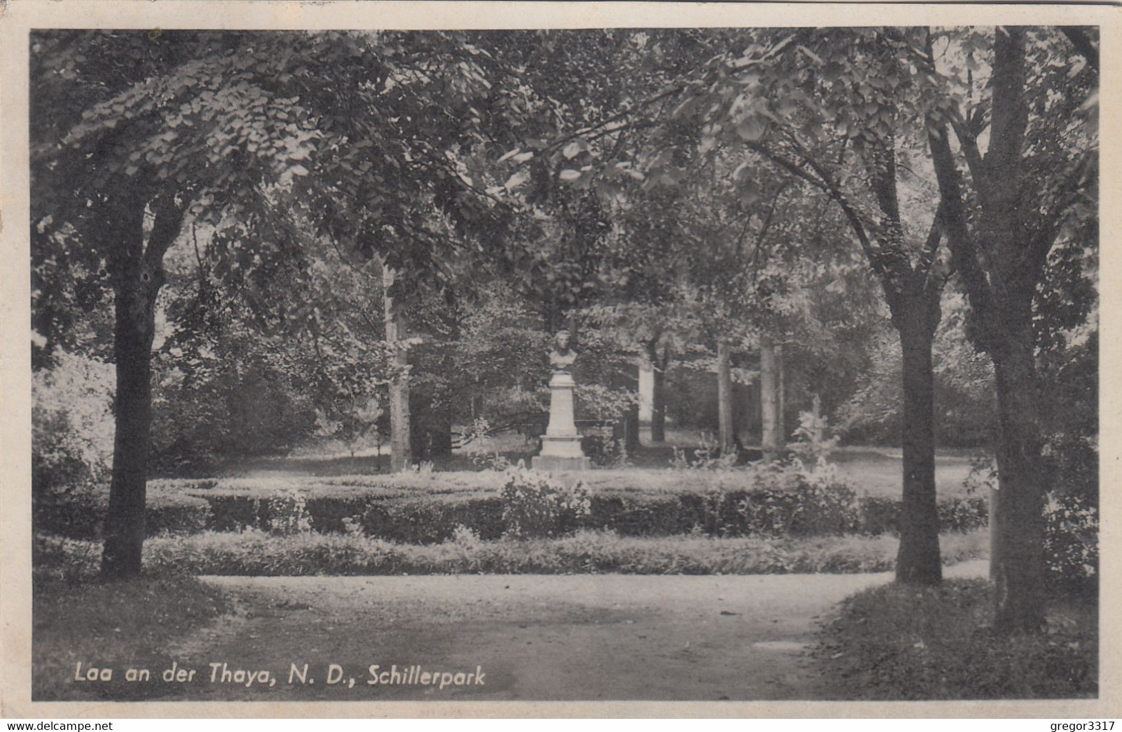 A2747) LAA An Der THAYA - Niederdona - SCHILLERPARK - Tolle Alte AK Mit Denkmal 1943 - Laa An Der Thaya