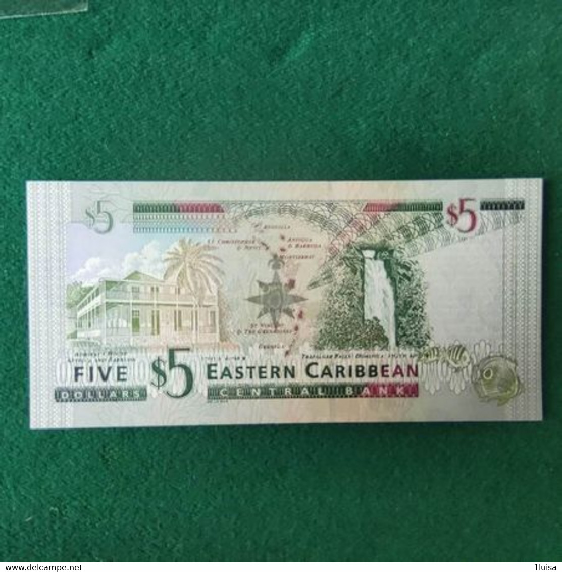 EAST CARIBBEAN 5 DOLLARS - Caraibi Orientale