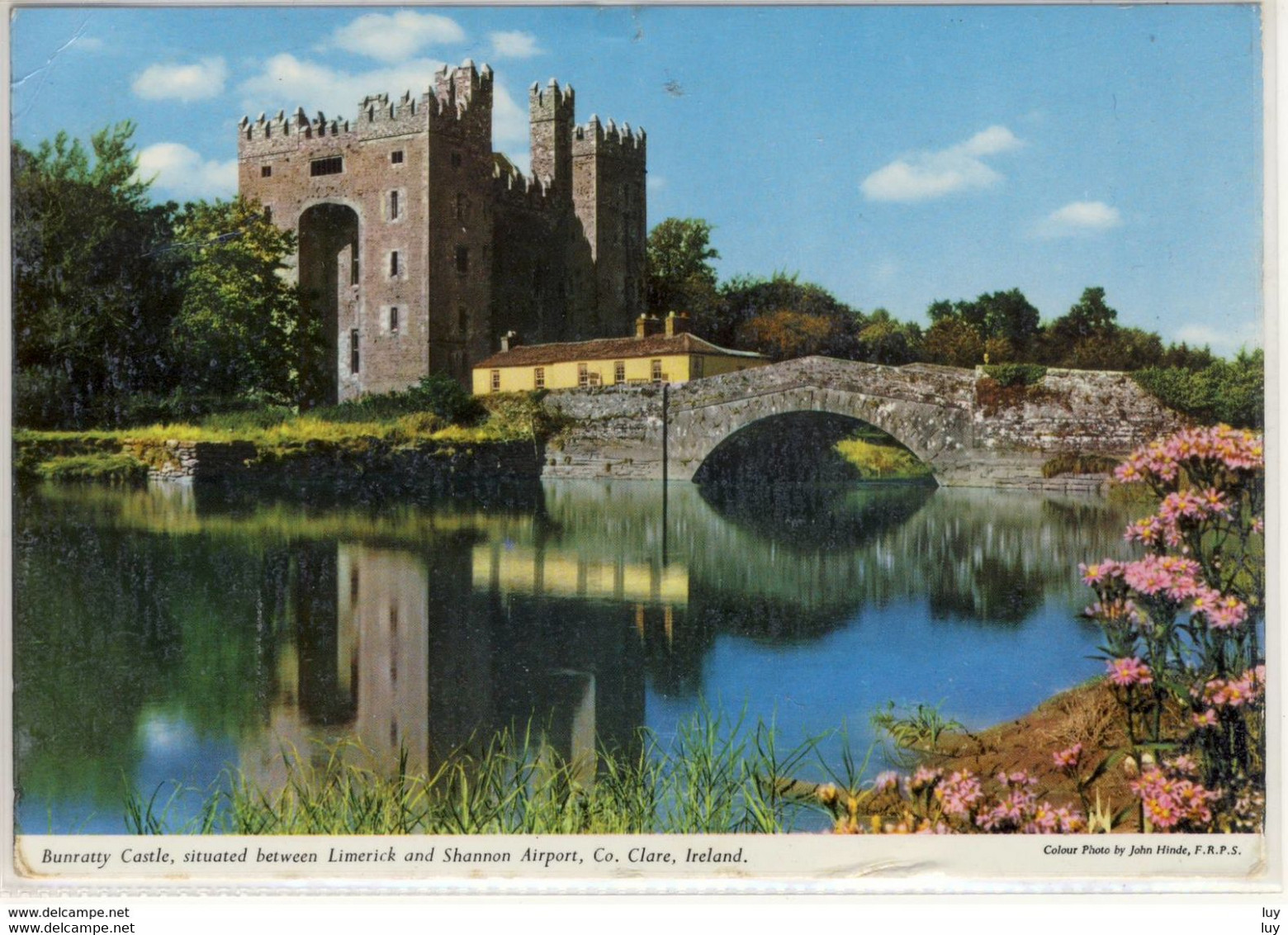 BUNRATTY CASTLE BETWEEN LIMERICK AND SHANNON AIRPORT, Burg, Schloß - Clare