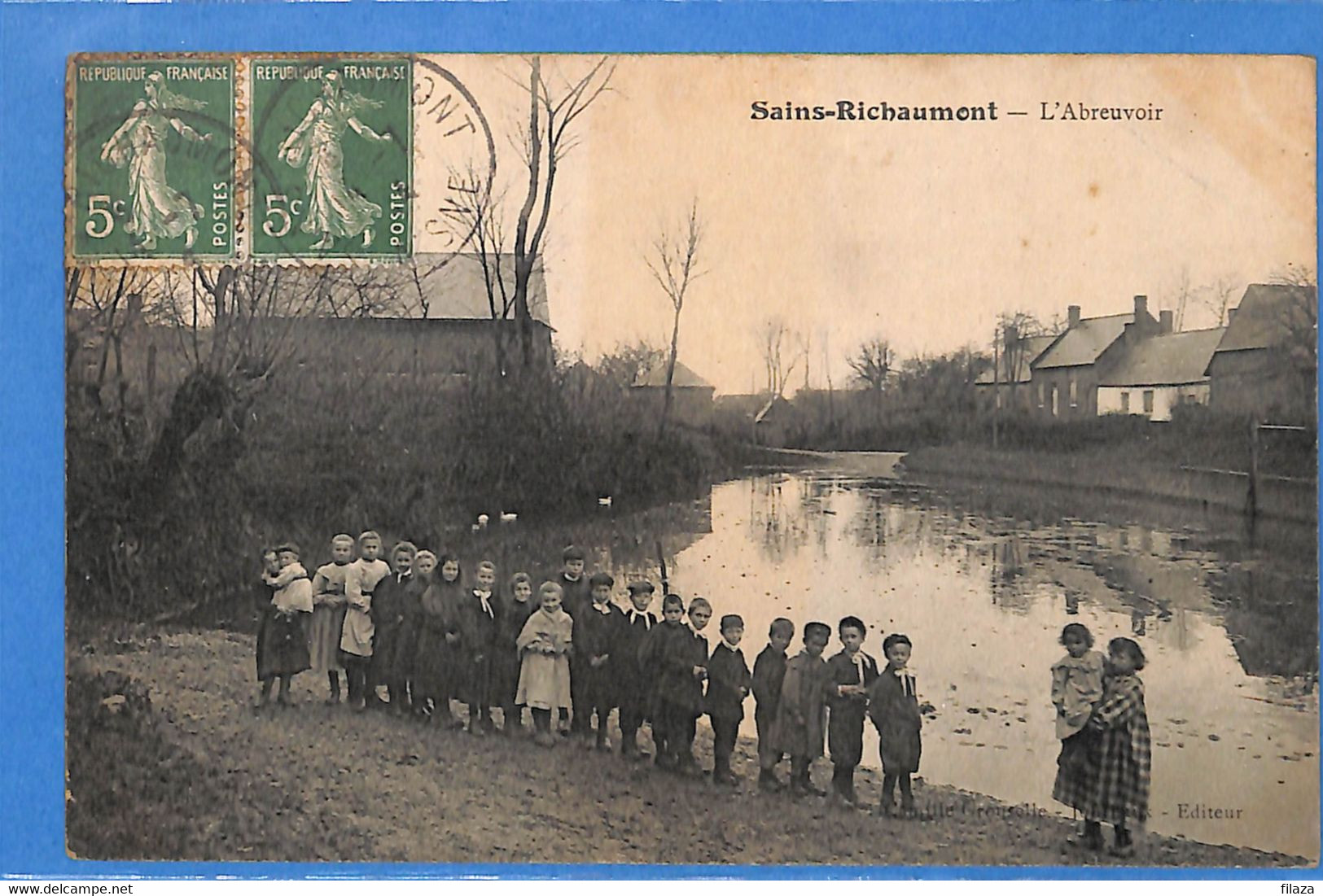 02 - Aisne -   Sains Richaumont - L'Abreuvoir -  Enfant   (N6717) - Autres & Non Classés