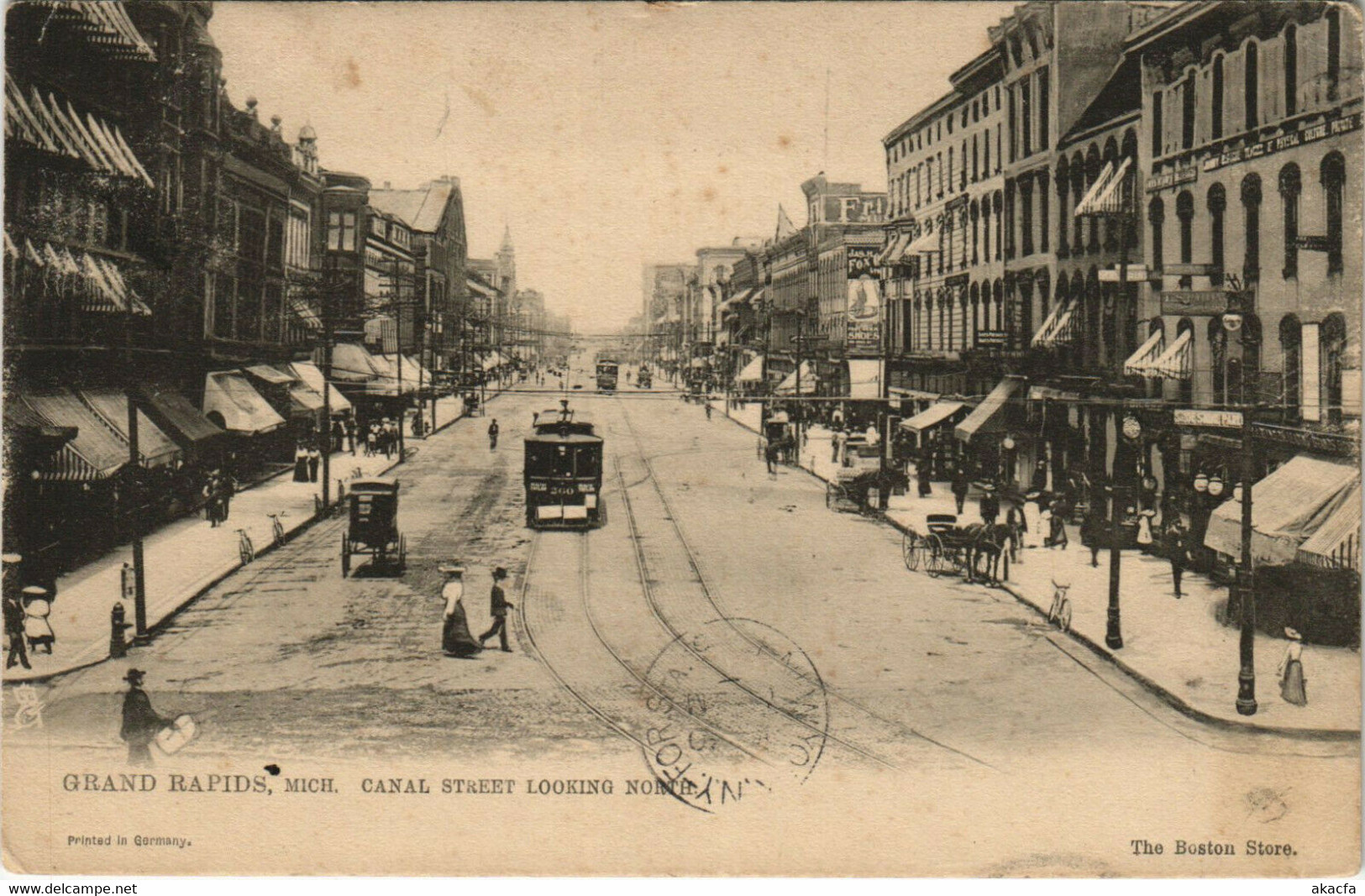 PC US, MI, GRAND RAPIDS, CANAL STREET LOOKING NORTH, Vintage Postcard (b32168) - Grand Rapids