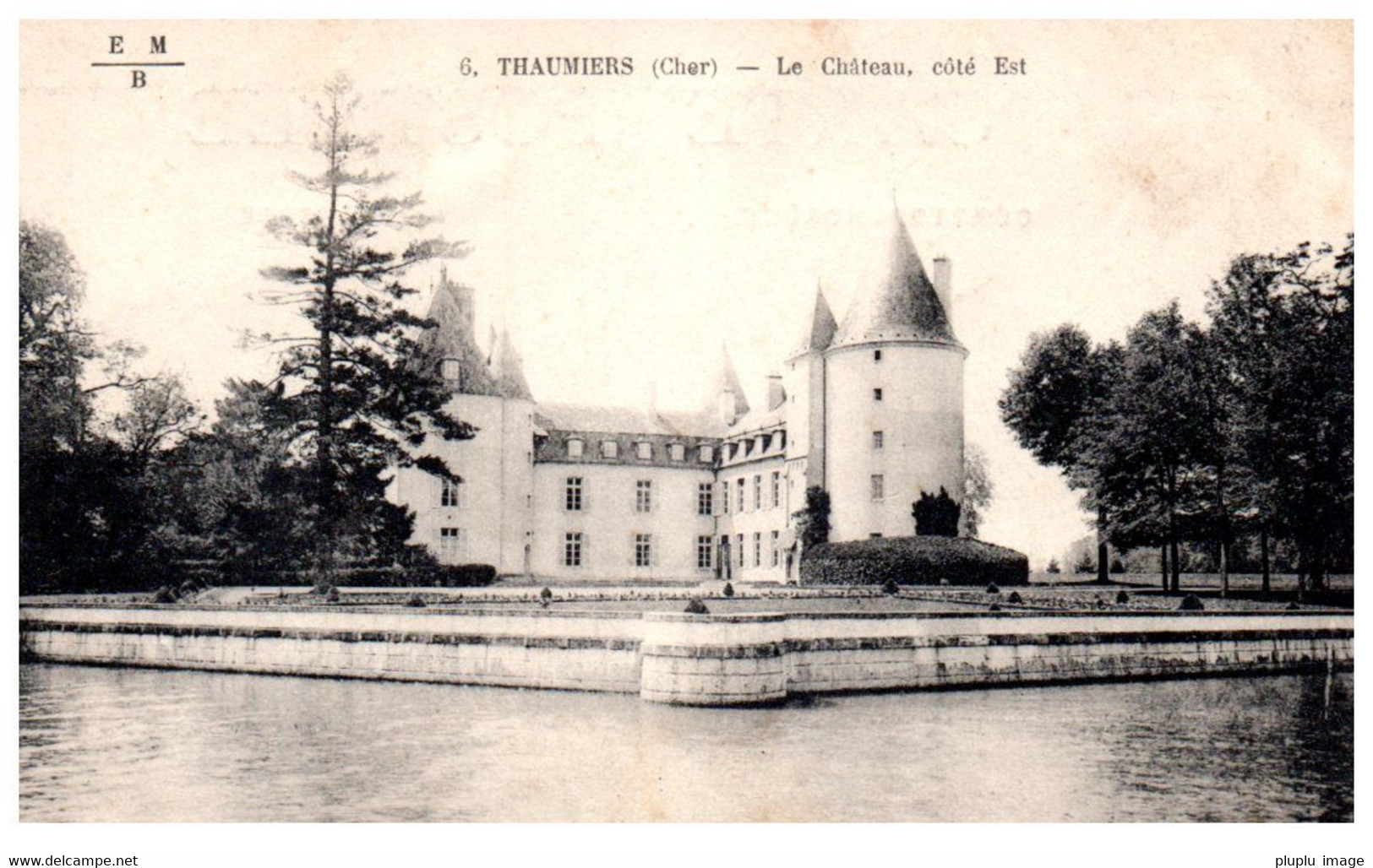 THAUMIERS Le Château - Thaumiers