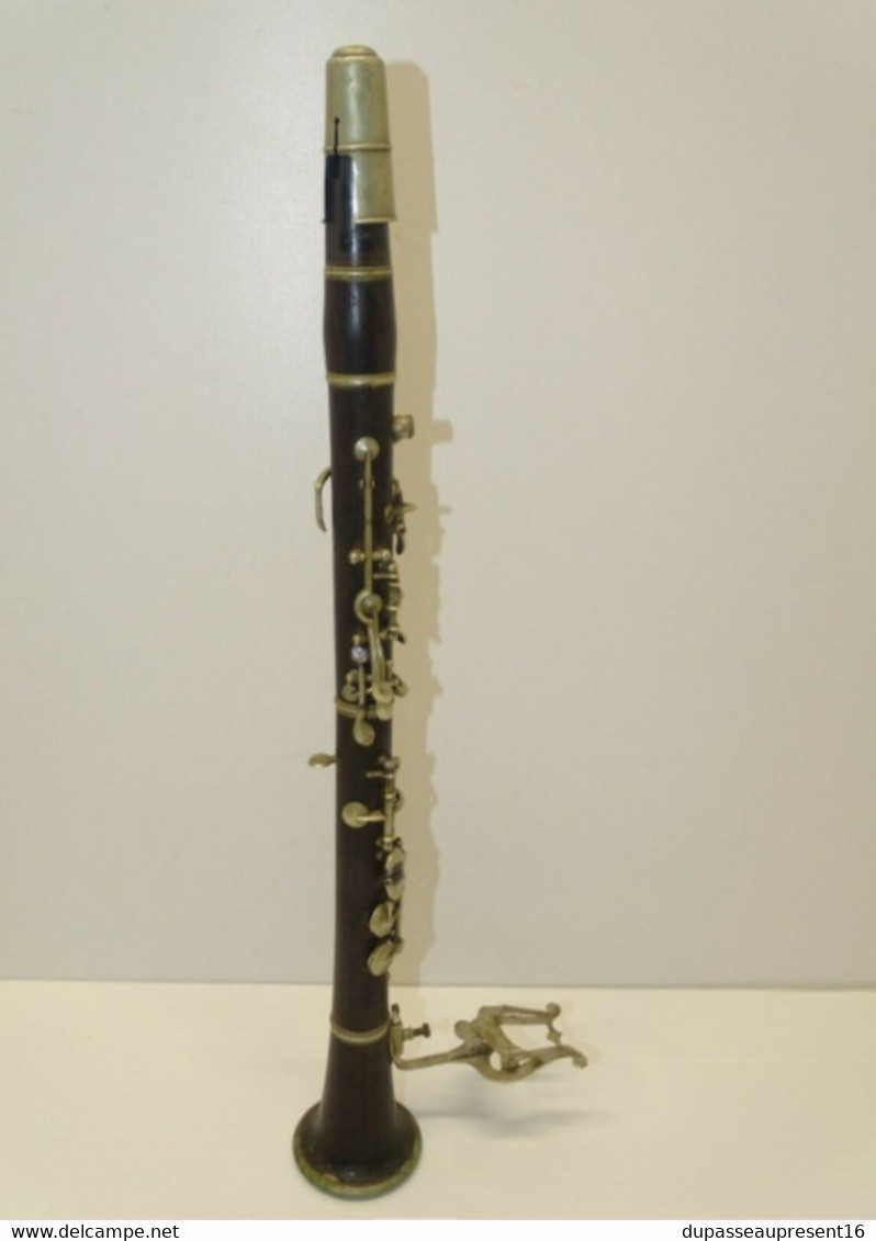 ANCIENNE CLARINETTE Sortie De Grenier Marque THIBOUVILLE à Restaurer Musique INSTRUMENT A VENT COLLECTION DECO VITRINE - Musical Instruments